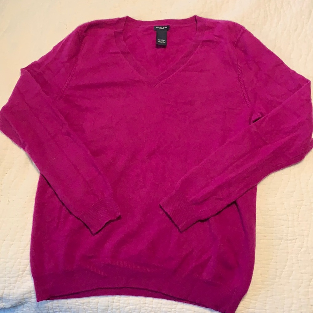 EUC cashmere vneck XL